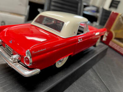 ロード レジェンド 1/18 Ford THUNDER BIRD 1955 1:18 Road Legends Collection 1955 Ford Thunderbird | eBay