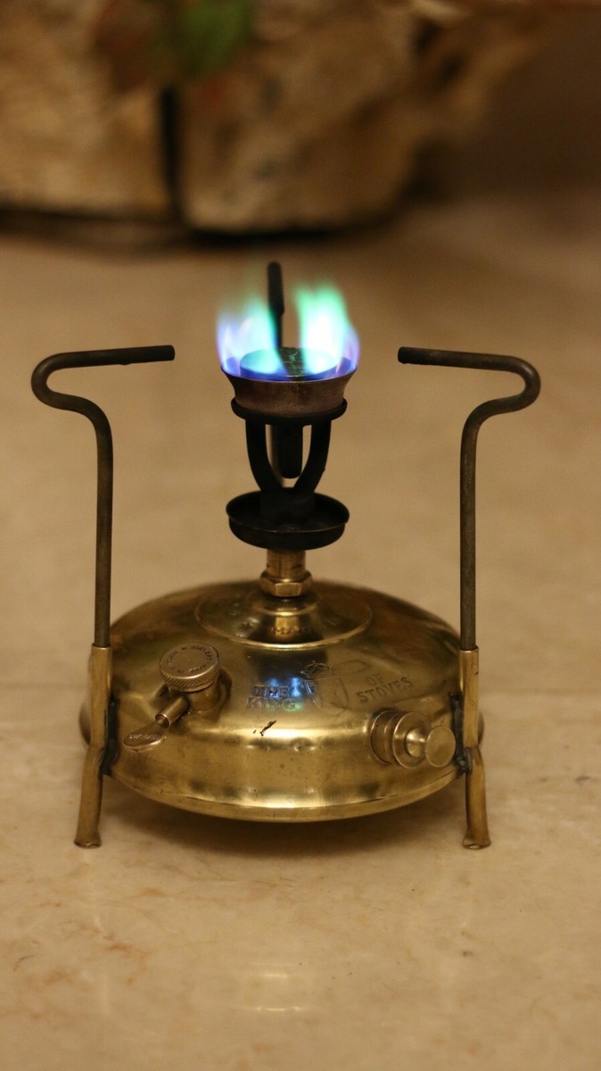 vintage kerosene stove Svea Sweden No. 106 in good condition