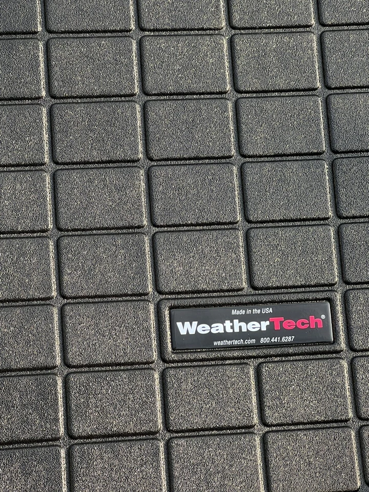 2013-18 Hyundai Santa Fe Sports WeatherTech Cargo Liner Black - Image 4 of 4