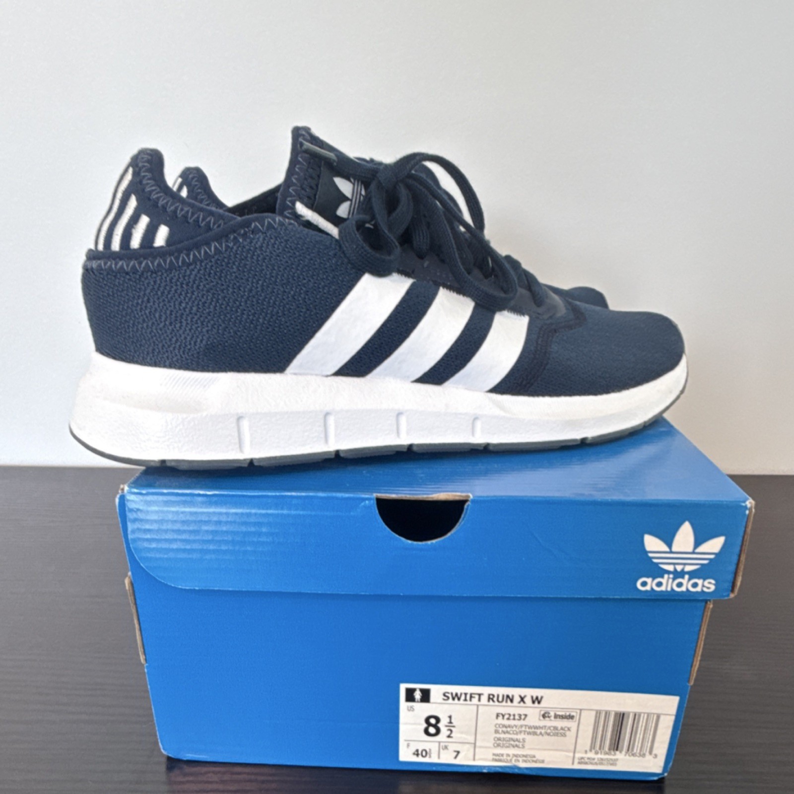 Knit Navy White Striped Breathable Fy2137