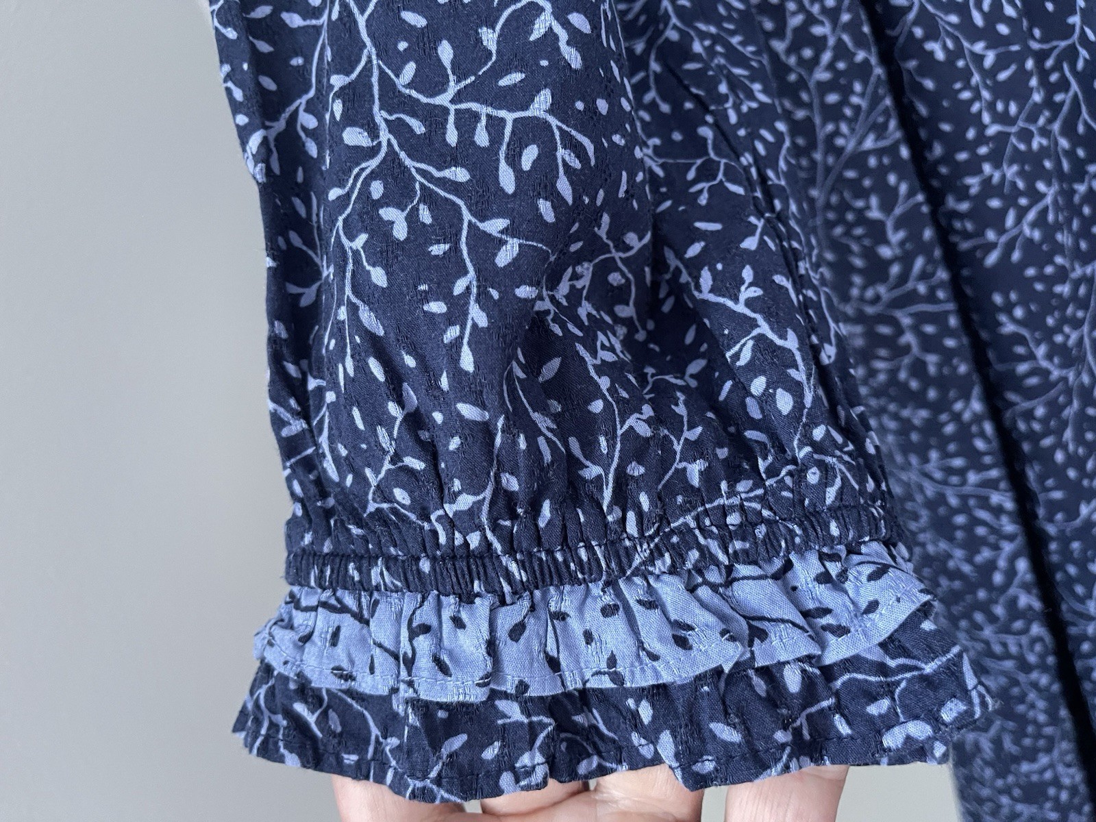 Universal Thread Leaf Print Ballon Long Sleeve Ru… - image 7