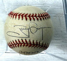 Tony Gwynn Cards and Memorabilia Guide 34