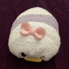 Disney Tsum Tsum Daisy Duck Mini Plush Under 6 in White Purple Pink Bow