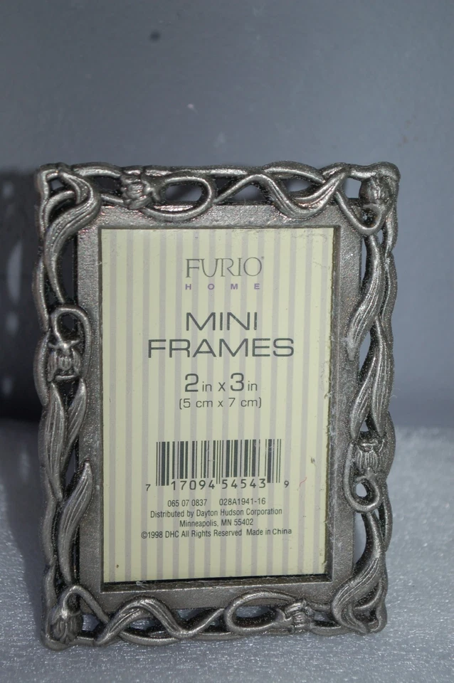 CRAIG FRAMES FURIO MINI 2X3 PEWTER PHOTO FRAME - Image 2 of 4