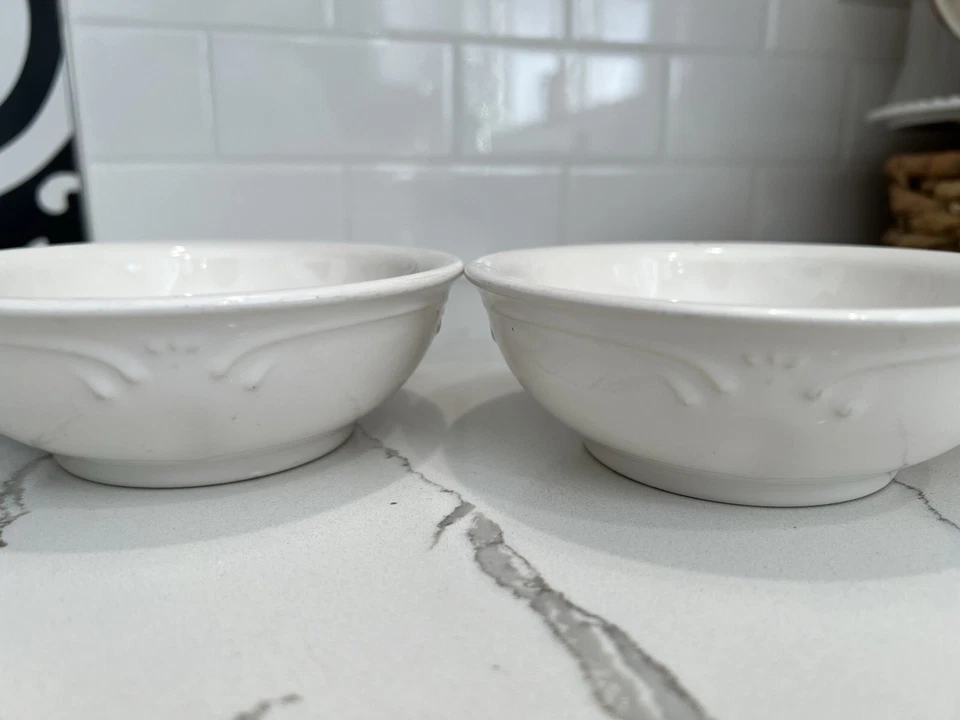 "Dos cuencos de 5"" blancos con borde elevado blanco Pfaltzgraff" Foto 3 de 4