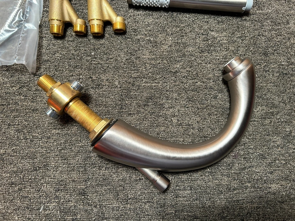 Rohl A1264XMSTN Avanti Bath 4-hole deck mounted tub filler in Satin Nickel /WH - Image 4 of 4