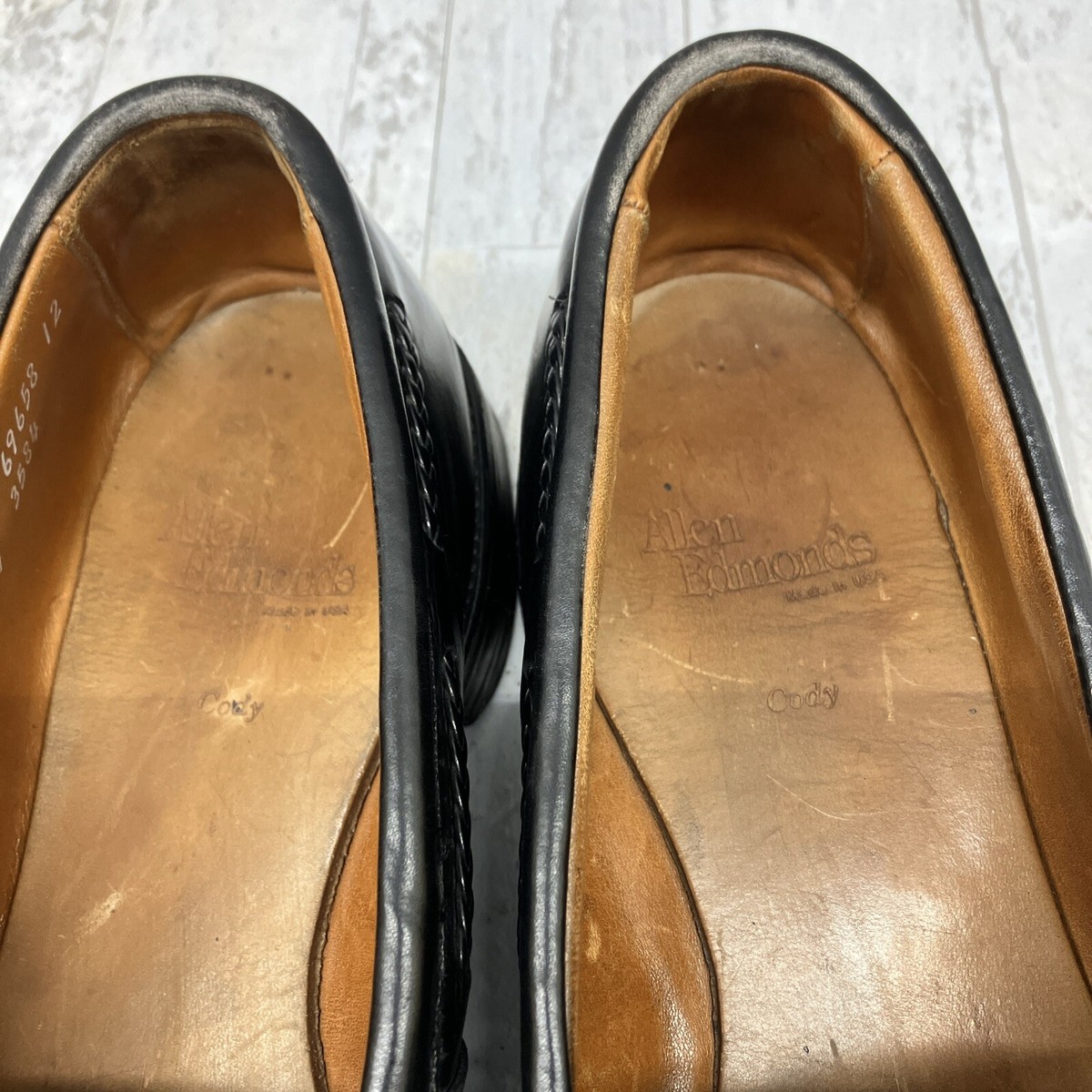 Allen Edmonds Cody Mens 10 D Black Leather Woven Tassel Kiltie Loafers 1809 Allen Edmonds Cody Black Moc Toe W/ Kiltie Tassel Loafer  main image 2