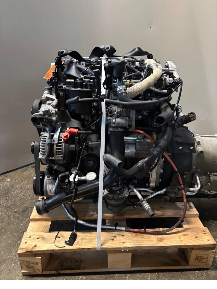 Motor komplett 224DT Jaguar XF X250 2.2 EURO5 BJ 2014 147kW 200PS - Bild 3 von 4