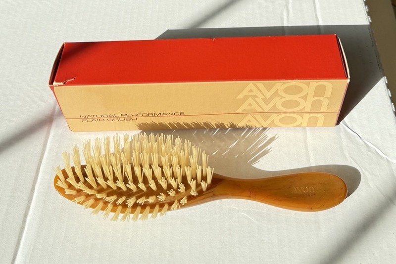VTG Avon Natural Performance Flair Brush 8" NIB 1982 Nylon Bristles Butterscotch