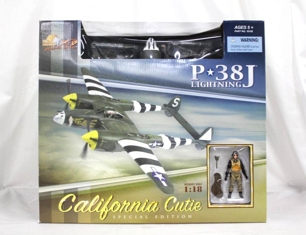 21st Century Toys 1/18 P-38J Lightnining California Cutie SP Ed w
