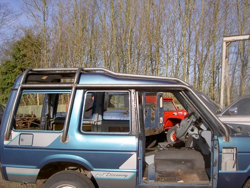 DISCOVERY 1 EXTERNAL ROLL CAGE - Picture 2 of 4