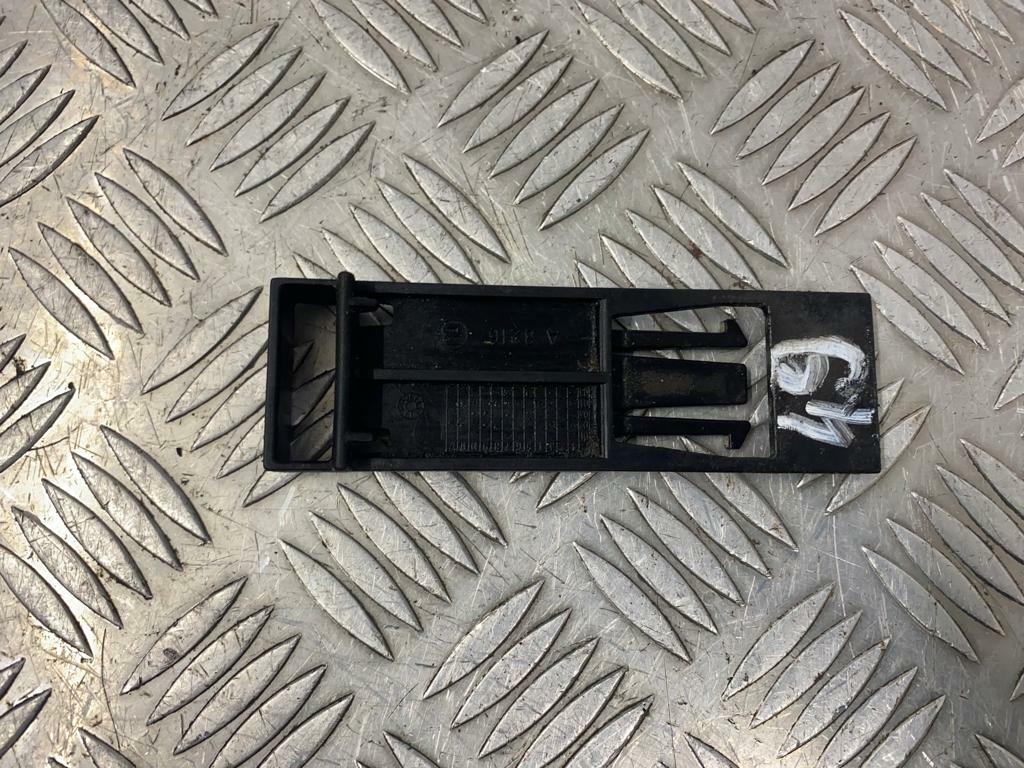 BMW 5 Series E60 E61 Radiator Mount Bracket 7788324 for sale  
