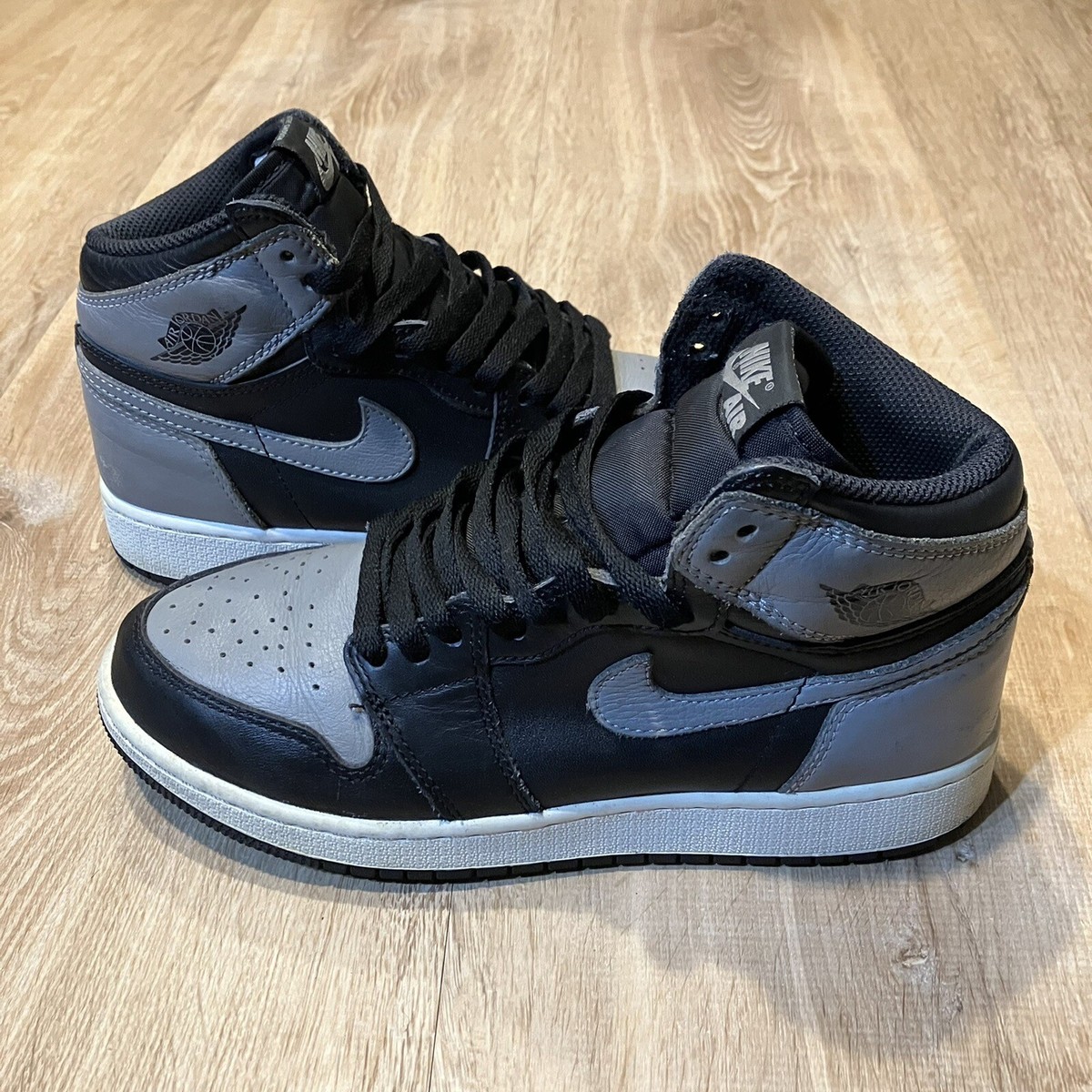 Nike Air Jordan Shadow 1.0 2018 Size 6 Y Grey Black High  display picture 1