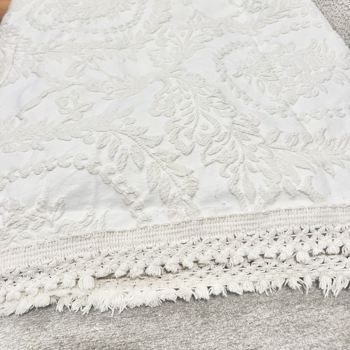 La Rochelle Collection Tagesdecke Elfenbein Chenille Matelasse 108x115 - Bild 7 von 12
