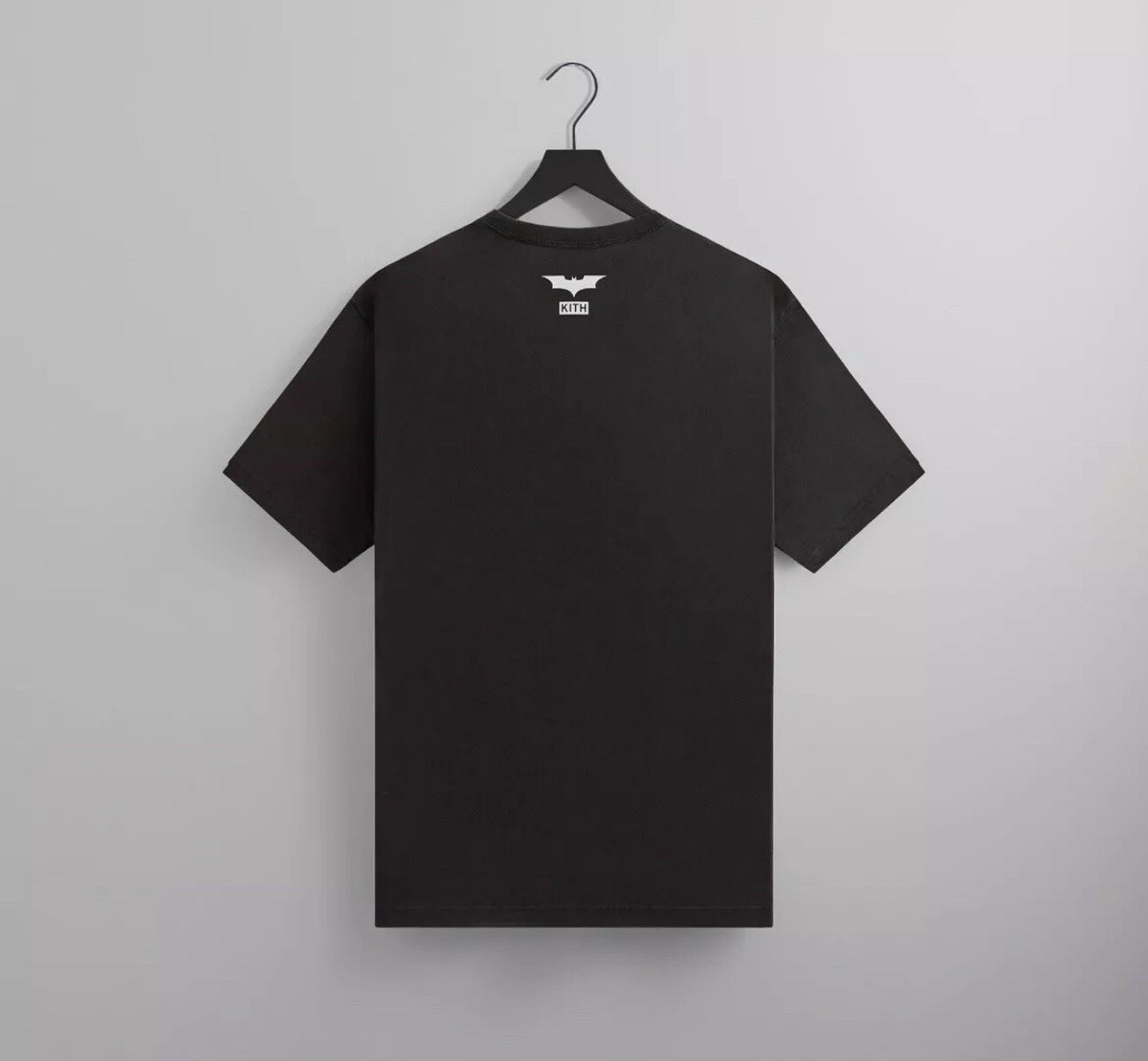 アイドル Kith x Batman Thugs Vintage Tee Black Buy Kith x Batman Thugs Vintage Tee 'Black' - KHM032771 001