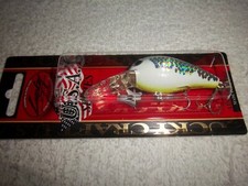 LUCKY CRAFT CLASSICAL LEADER 55 DR 7/16 OZ & 2 1/8"  GUN METAL SHAD  7' TO 8'