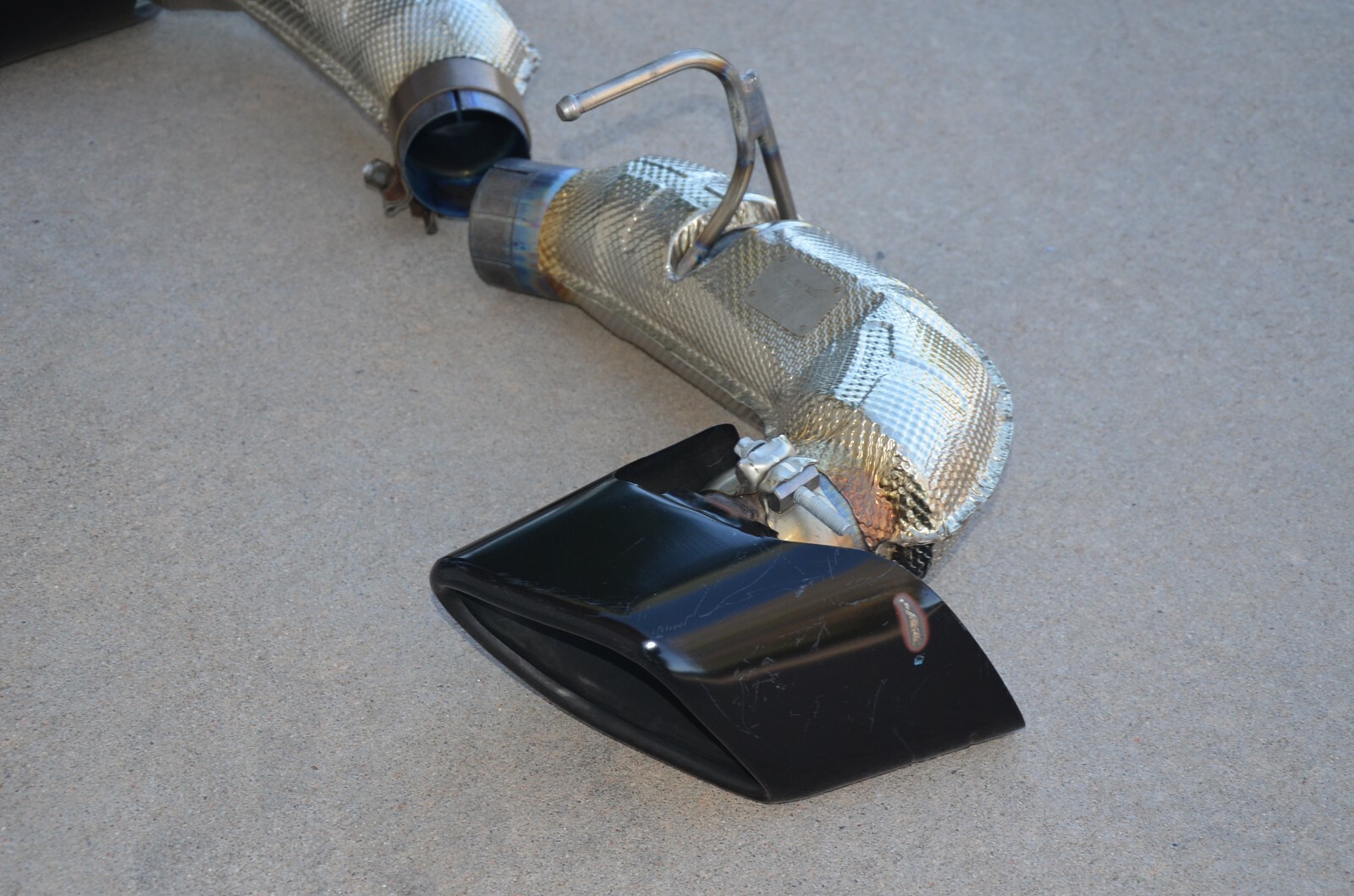 2015-2021 McLaren 570GT Rear Exhaust Muffler Tail Pipe Tip End OEM 13HA027MP