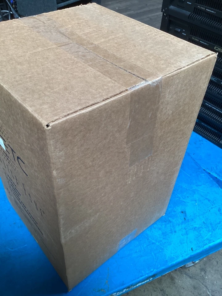 ETC S4WRD PARNEL PAR Body And Fixture Cap for Source 4WRD 7067A1110 - Image 2 of 4