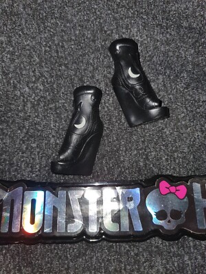 Monster High Puppen Create-A-Monster Wolf schwarze Stiefel