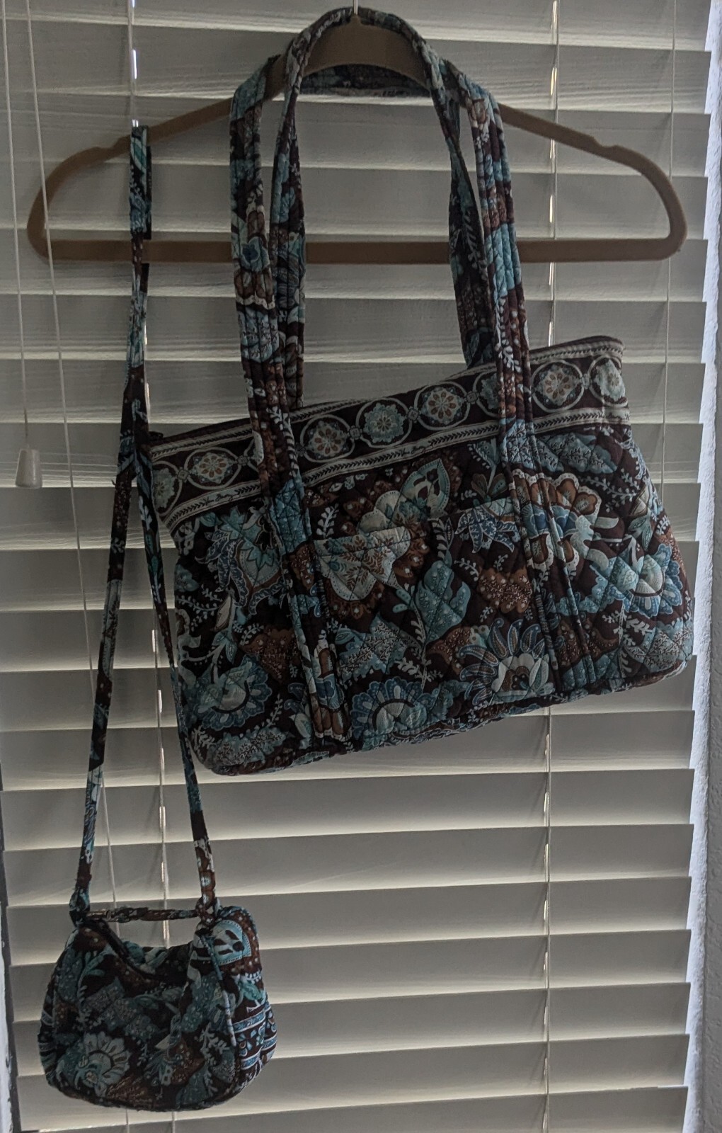 Vera Bradley Java Blue Zippered Tote Handbag 13.5… - image 2