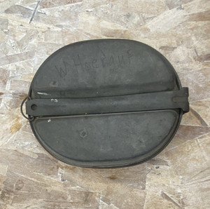 Vintage Military Surplus Metal Mess Kit Pan w/ Lid, Folding Handle Militaria
