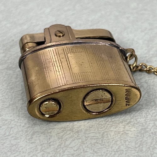 Portafoglio portamonete vintage baronetto tono oro scintillante con accendisigari - Foto 6 di 8