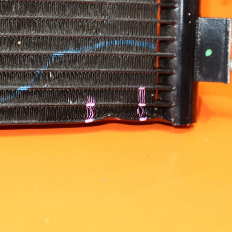 Dodge Charger Challenger AC Condensador 2010 2011 2012 2013 2014 68050127AB Fabricante de Equipo Original Foto 4 de 4