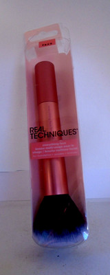 Real Techniques Everything Face Brush - 1 Makeup Brush
