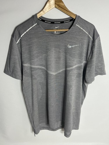 Nike Running T-Shirt Techknit Ultra Dri Fit | Men's | Grey/Reflective | XL |