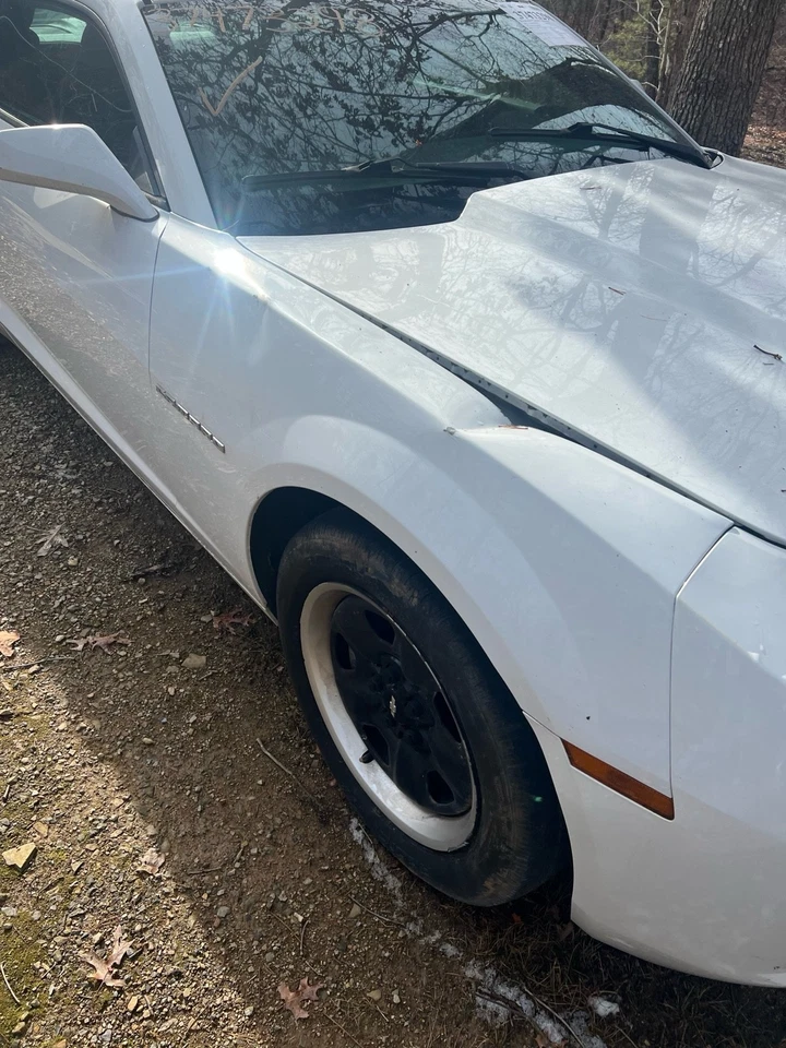 2010 Chevrolet Camaro LS - Изображение 4 из 4