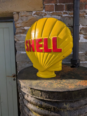 Shell Benzinpumpe Globe Aluminium Shell 1/2 Globe Oil Benzin Oldtimer Garagenöl
