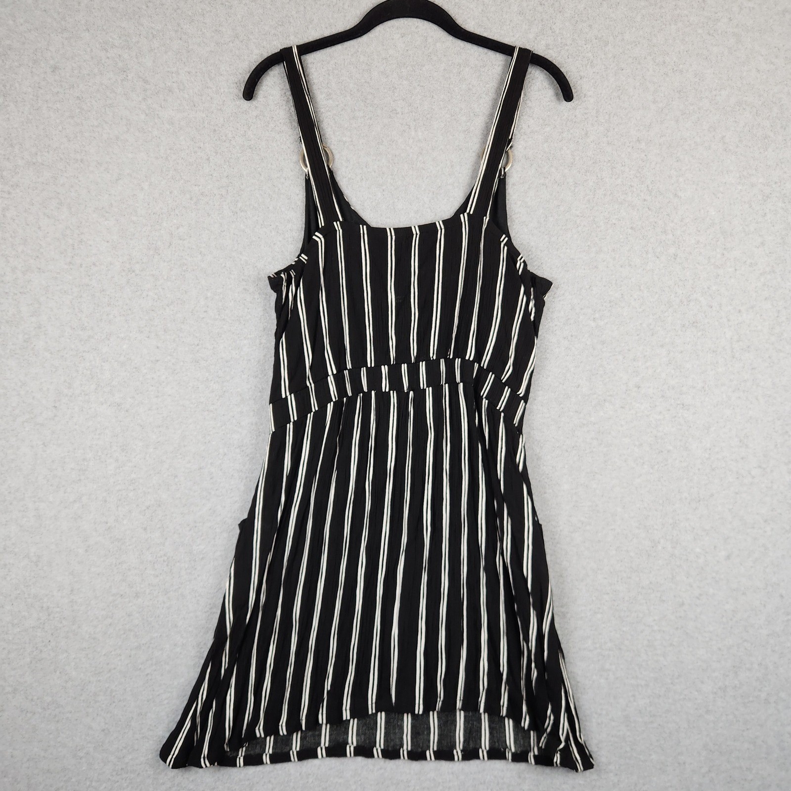 Derek Heart Women's Size XL Black White Striped Sleeveless Romper Pockets Casual