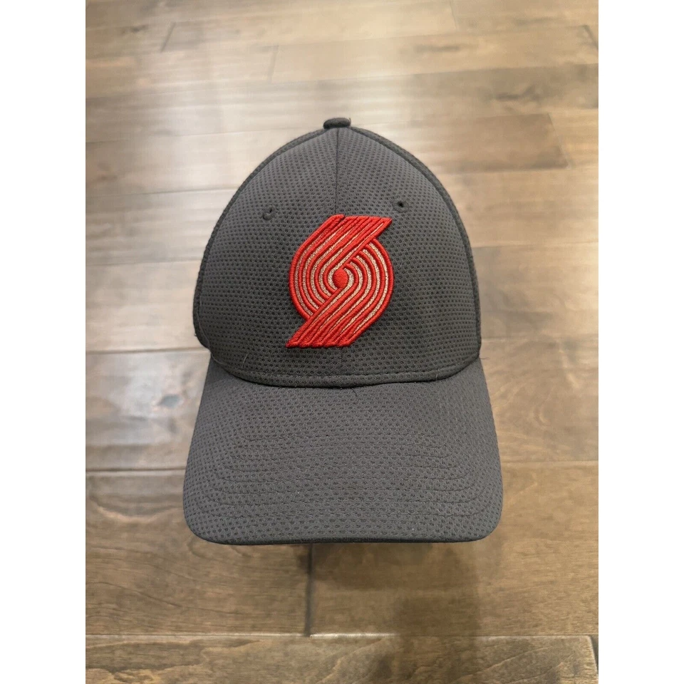 Gorra ajustada New Era 39Thirty para hombre gris NBA Portland TrailBlazers talla S/M Foto 2 de 4