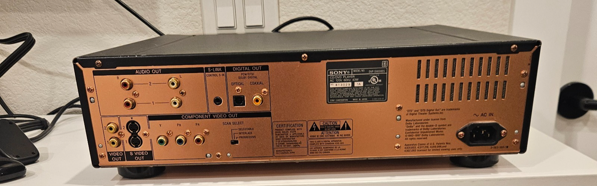ソニーDVP-S9000ES,CD-SACD-DVDプレーヤー。高級機美品。 s-l1200.jpg