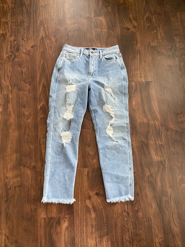 Hollister Curvy Ultra High Mom Jean 
