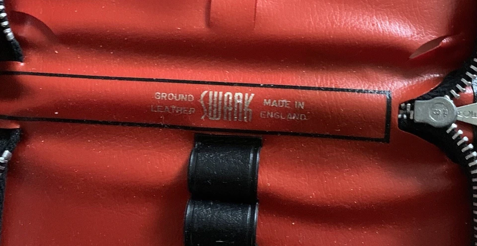 Swank Book Shaped Black and Red Leather Wallet - Image 4 of 4