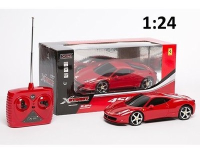 la rossa macchina telecomandata