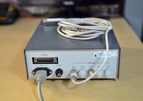 Hugle Electronics Ionizer Static Measurer Model 750 / 720-1 free ship - Picture 2 of 6