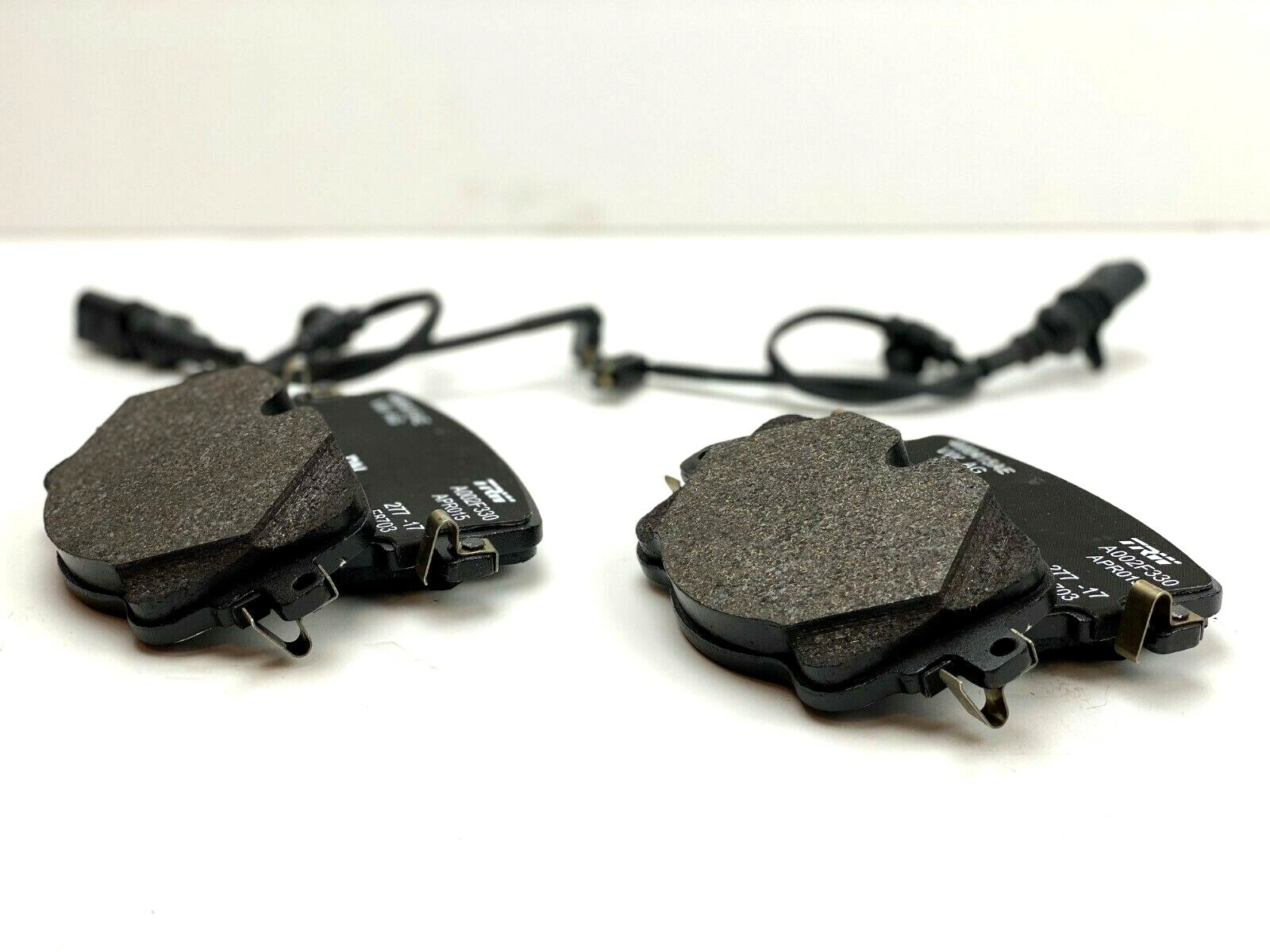 🚚Bentley Bentayga Rear Brake Pads - OEM Replacement
