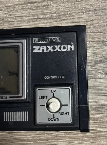 Vintage Bandai Electronics ZAXXON 1982 Double Panel LCD Game - Tested - Picture 2 of 4