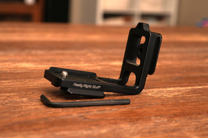 Really Right Stuff L-Bracket for Olympus Pen E-P1, E-P2 RSS Plate BOEP-L A