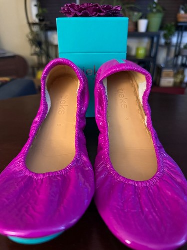 Tieks Ultraviolet NEON patent leather SOLD OUT Size 8 NIB