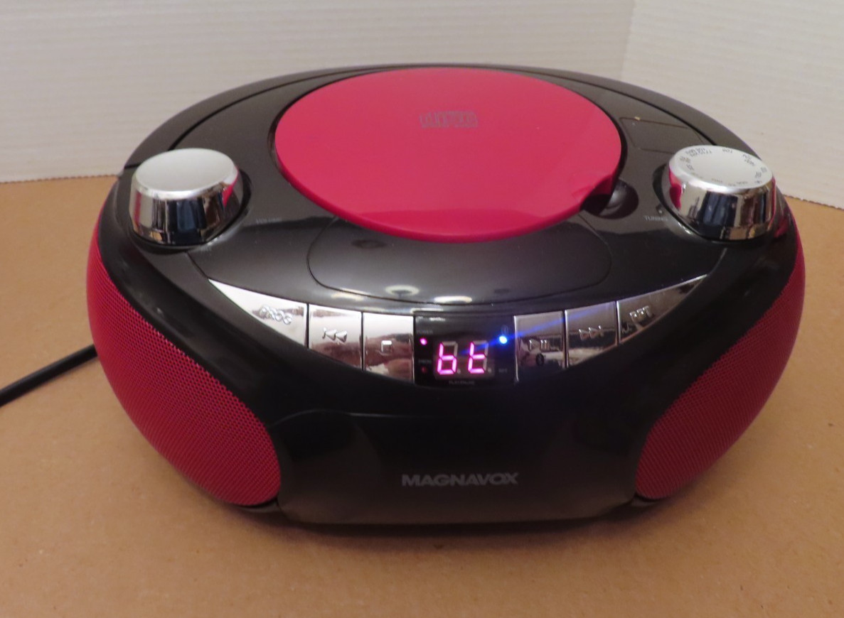 Magnavox MD6949 CD Radio Bluetooth Boombox, TESTED