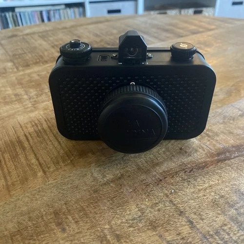 La Sardina 8 Ball Lomography Camera