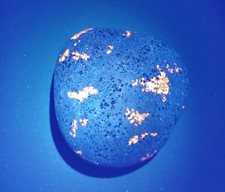 Yooperlite Fluorescent Sodalite -  14.2 oz. A Big Bright Lake Superior Stone