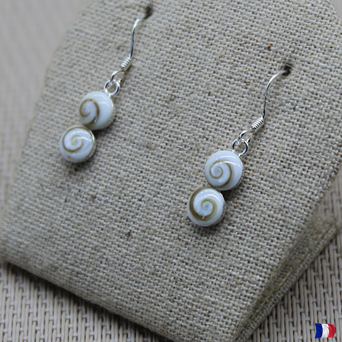 Boucles œil de Shiva argent 925 et nacre, le bijou discret pour l'été