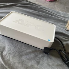 APC 1050VA UPS with 6 Backup Battery Outlets BE1050G3 type-C /USB 3a