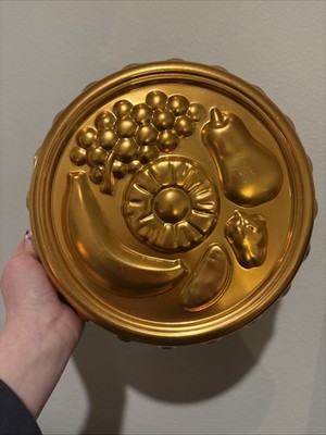 Vintage Copper Mold Scalloped Fruit Pattern Wall Hanging 10  STRAWBERRY PINEAPPL