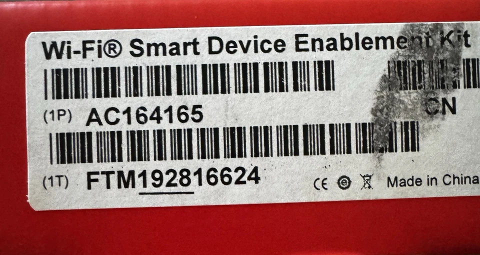 Kit de habilitación de dispositivos inteligentes Microchip AC164165 Wi-Fi® - Caja abierta, sin usar Foto 2 de 3