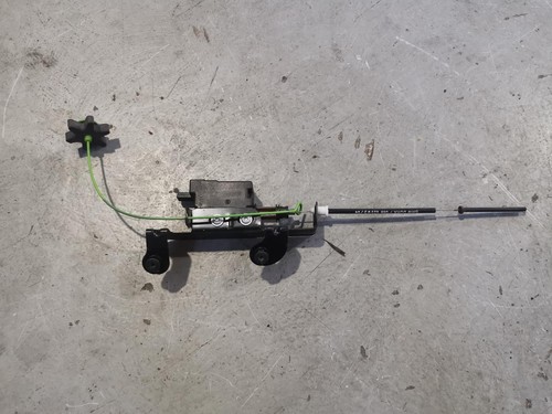 BMW 5 SERIES FUEL DOOR / FILLER E60, FUEL DOOR, 10/03-04/10 03 04 05 06 07 08 09